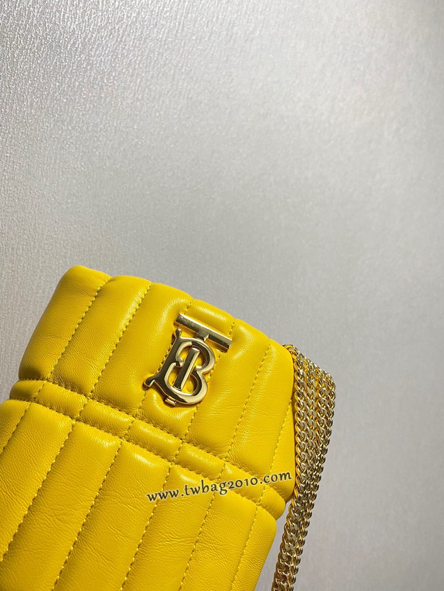 Burberry專門店新款黃色皮革水桶包 巴寶莉絎縫時裝秀款羔羊皮鏈條包 yxb1330